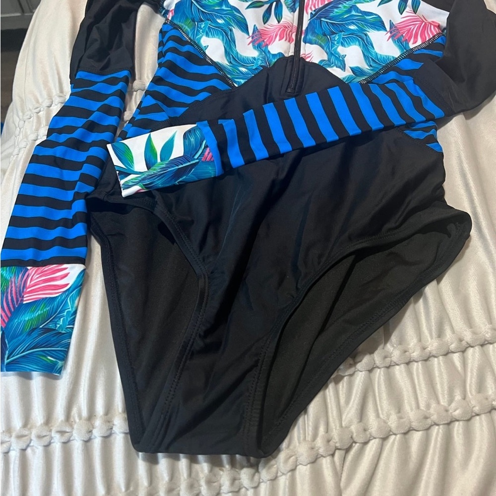Black & Blue Long-Sleeve One-Piece Swimsuit with Tropical Print